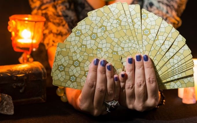 Soulmate Reading for Wedding Plans: How to Know If Marriage With Your Partner Is Meant to Be