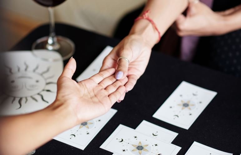 What Will Happen in My Love Life Soon? Real Signs, Emotional Shifts, and Future Possibilities